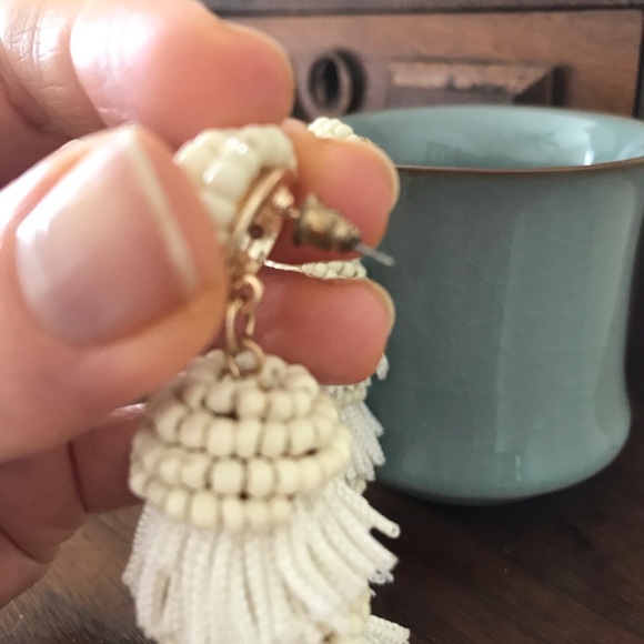 Vtg flapper style earrings - Picture 3 of 5